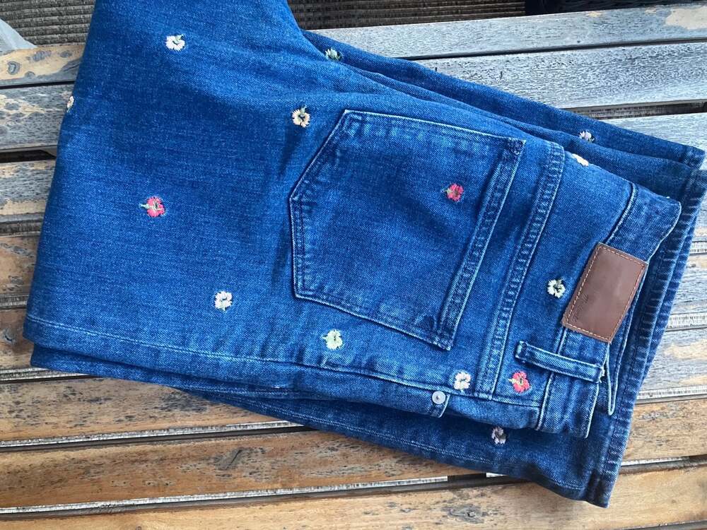 Madewell Wide-Leg Crop Jeans in Confetti Floral Embroidery